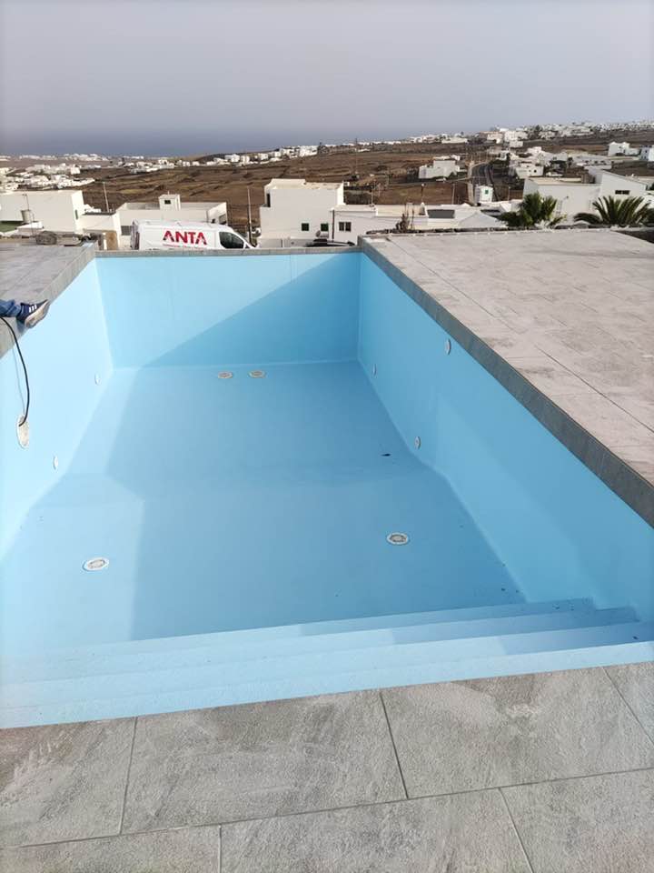 Impermeabilización de piscinas con materiales de alta calidad